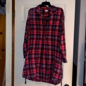 Like new GAP plaid shirt dress with pockets